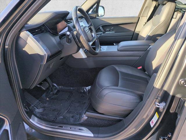 Used 2025 Land Rover Range Rover SE AWD/4WD image 17