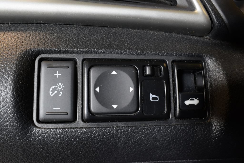 Used 2018 Nissan Sentra S FWD image 15