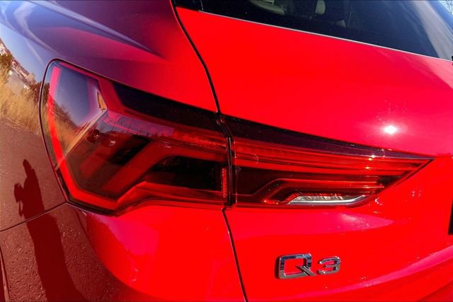 Certified 2024 Audi Q3 2.0T Premium image 29