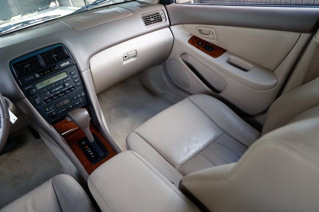 Used 1997 Lexus ES 330 image 24
