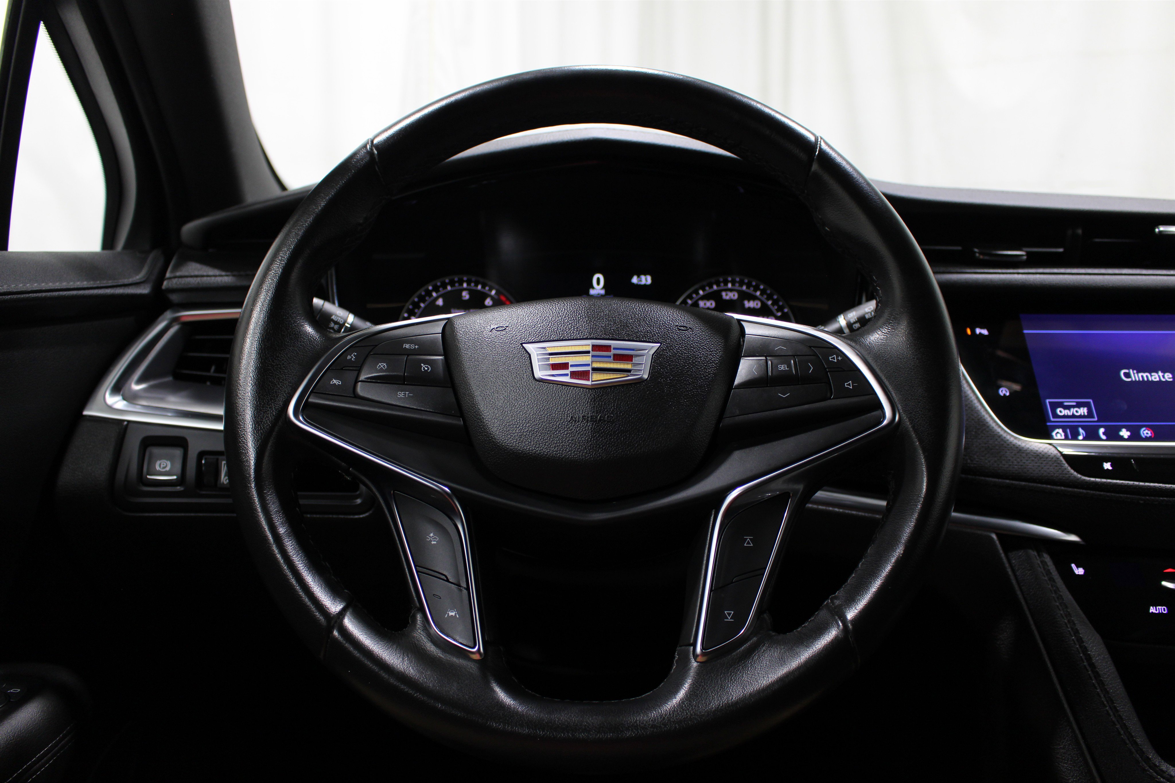 Certified 2023 Cadillac XT5 Luxury image 11