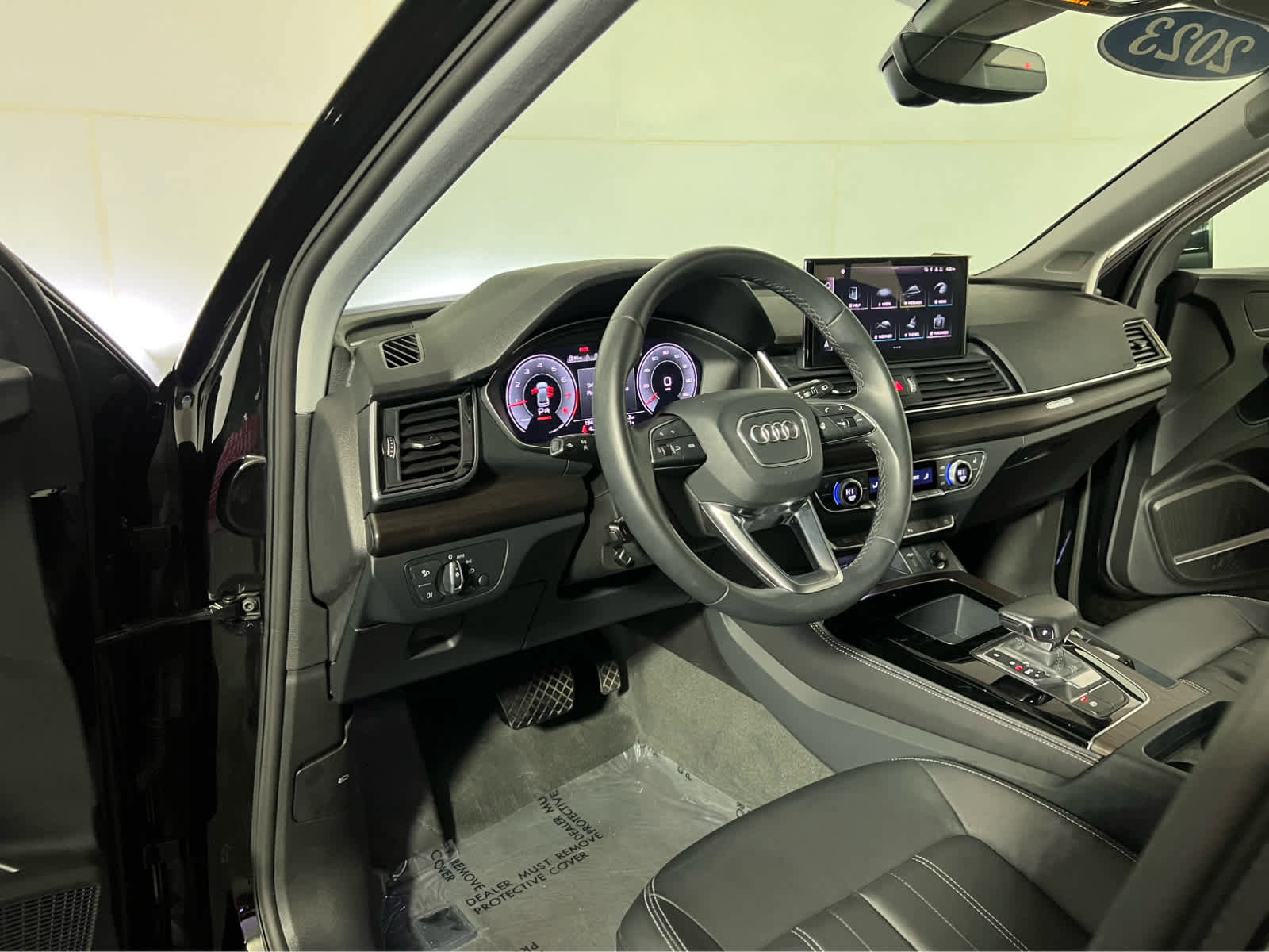 Used 2023 Audi Q5 2.0T Premium Plus w/ Premium Plus Package AWD/4WD image 23
