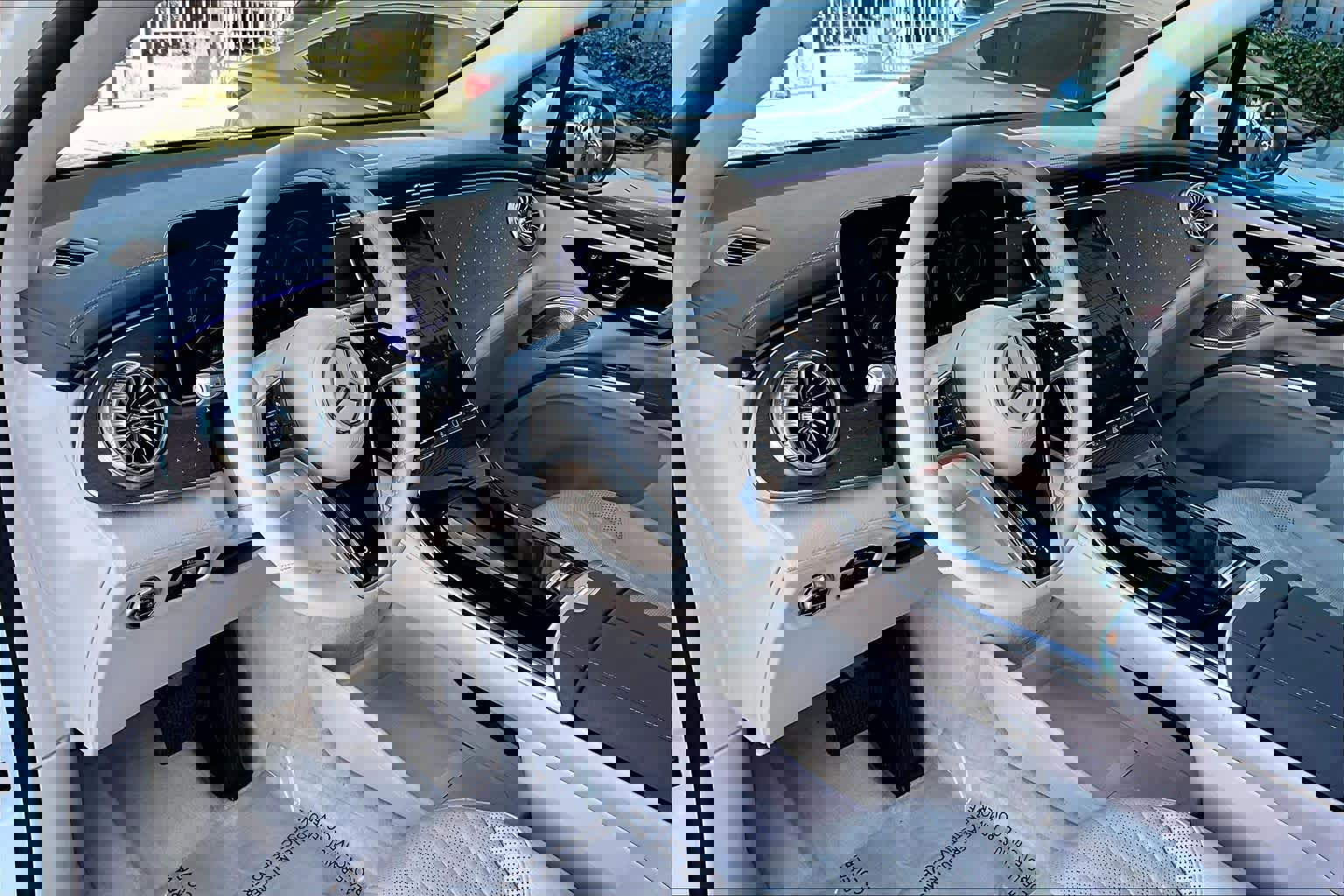 Used 2023 Mercedes-Benz EQS 450+ SUV image 18