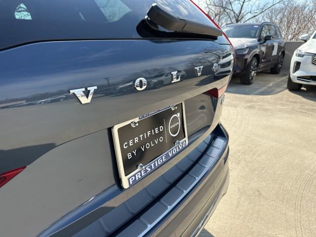 Used 2023 Volvo XC60 B5 Plus image 36
