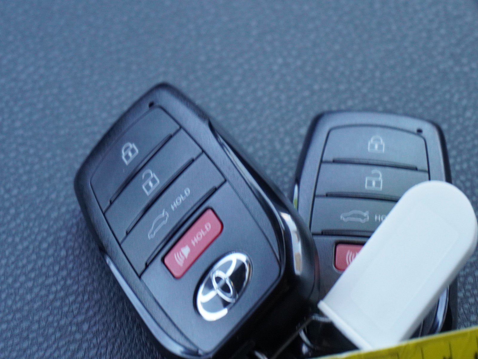 Used 2025 Toyota Camry XSE FWD image 17