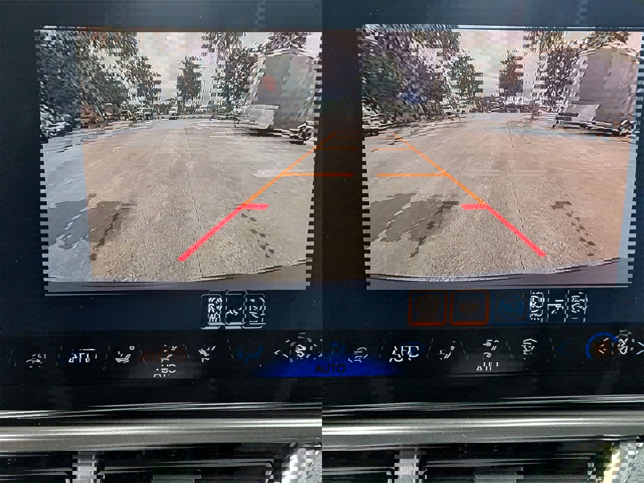 New 2026 Chevrolet Equinox EV LT image 16