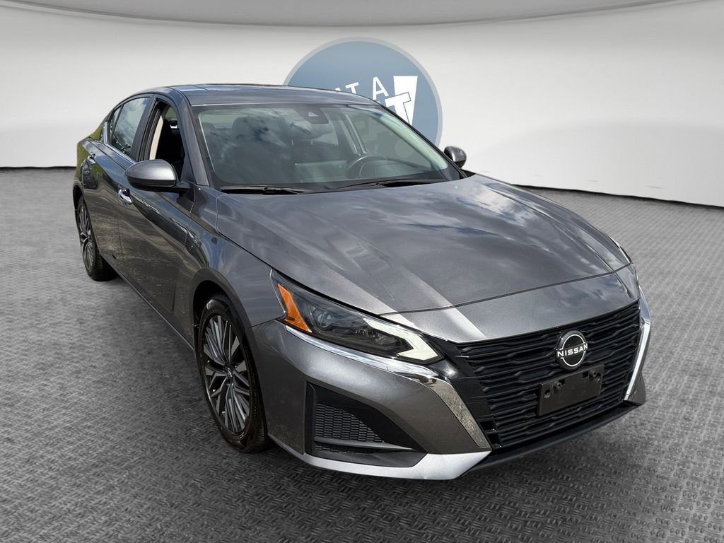 Used 2024 Nissan Altima 2.5 SV w/ SV Premium Package
