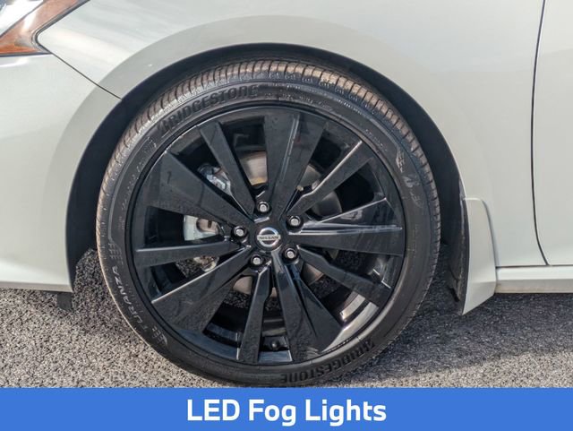Used 2022 Nissan Altima 2.5 SR w/ Midnight Edition Package image 13