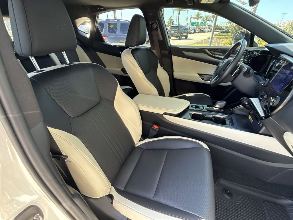 Used 2024 Lexus NX 250 FWD image 27