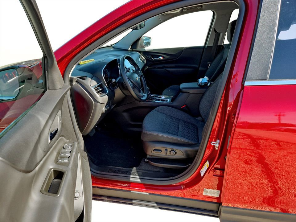 Used 2024 Chevrolet Equinox LT w/ LPO, Floor Liner Package image 29