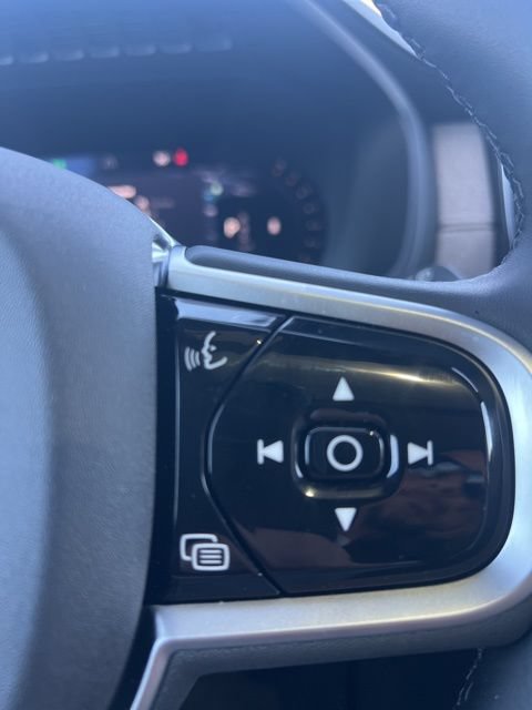 New 2026 Volvo XC90 B6 Core w/ Protection Package AWD/4WD image 13