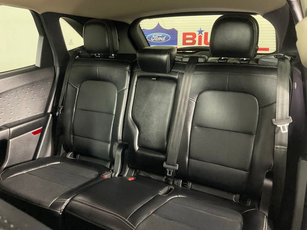 Used 2020 Ford Escape Titanium image 16