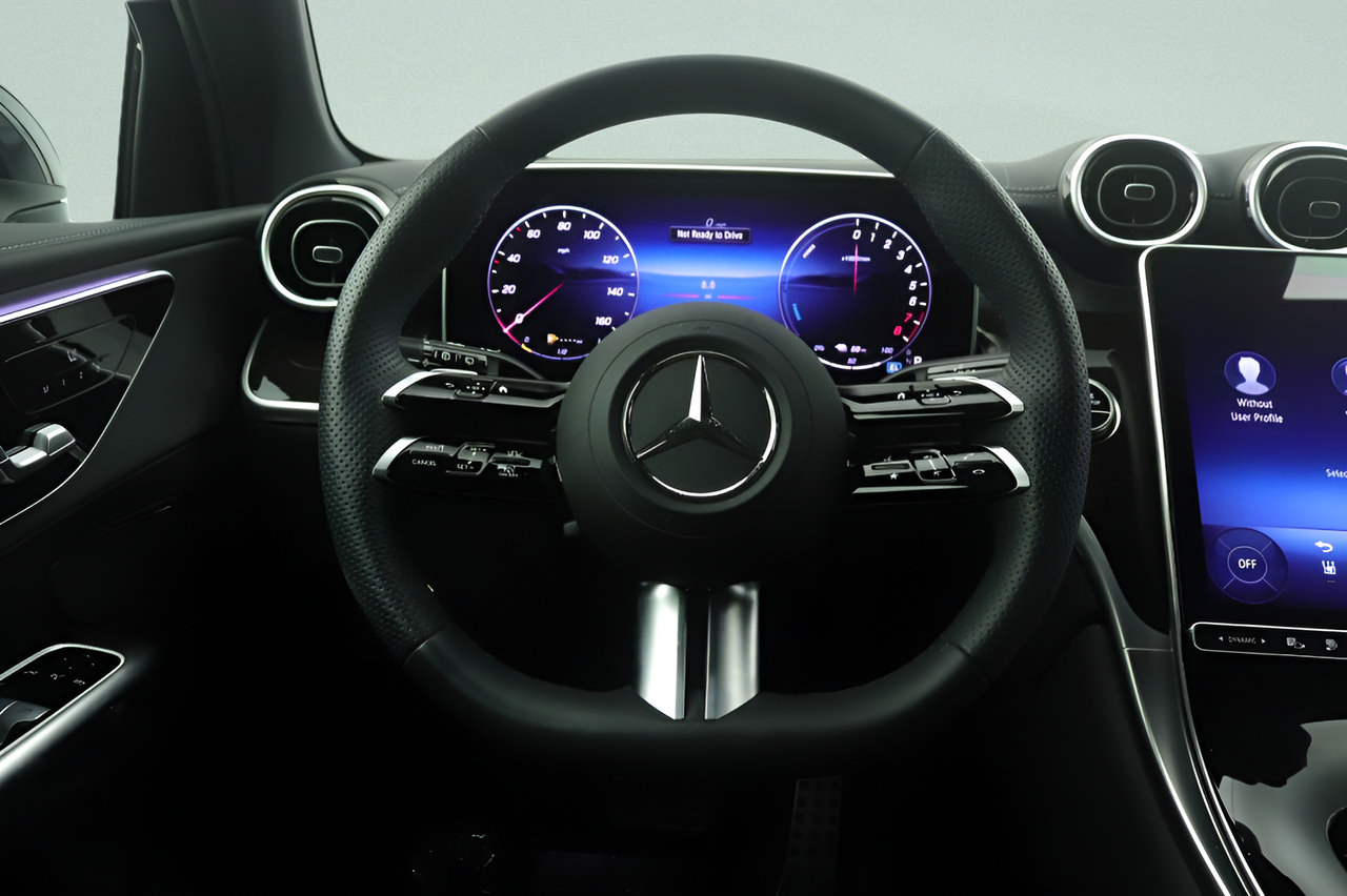 Certified 2025 Mercedes-Benz GLC 350e 4MATIC image 8