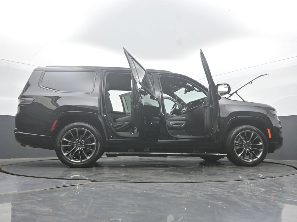 Used 2024 Jeep Grand Wagoneer Series II Obsidian w/ Quick Order Packagew 28T AWD/4WD image 71