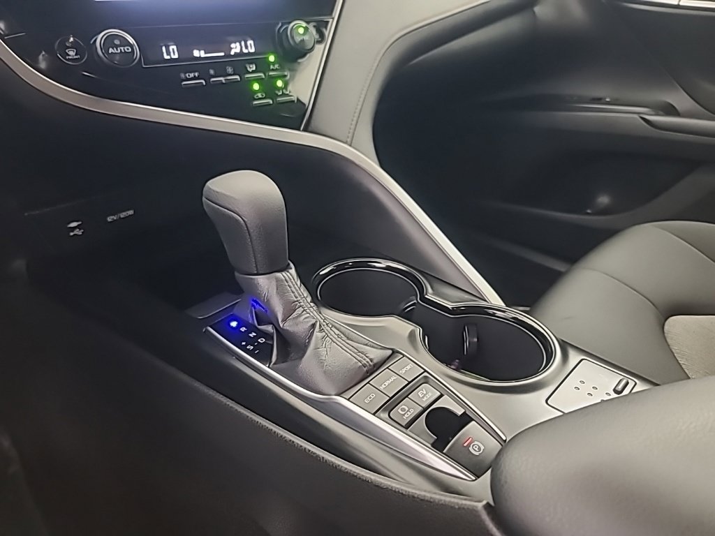 Used 2019 Toyota Camry LE FWD image 40