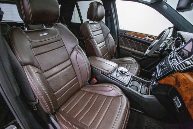 Used 2016 Mercedes-Benz GLE 63 AMG 4MATIC w/ Night Package image 21