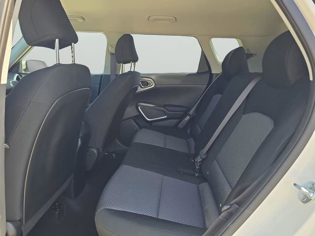 Used 2023 Kia Soul LX w/ LX Technology Package image 12