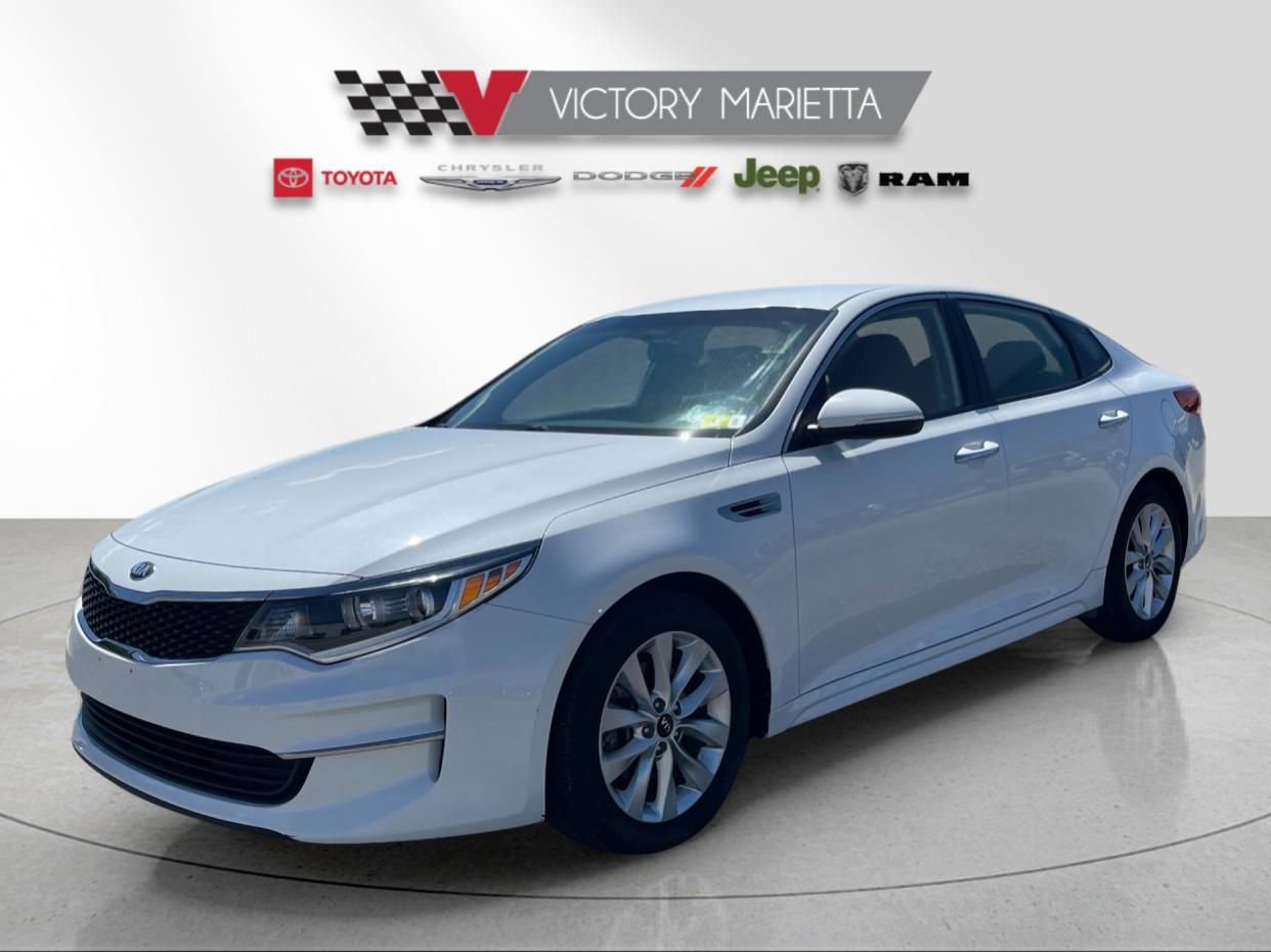 Used 2017 Kia Optima LX FWD image 1