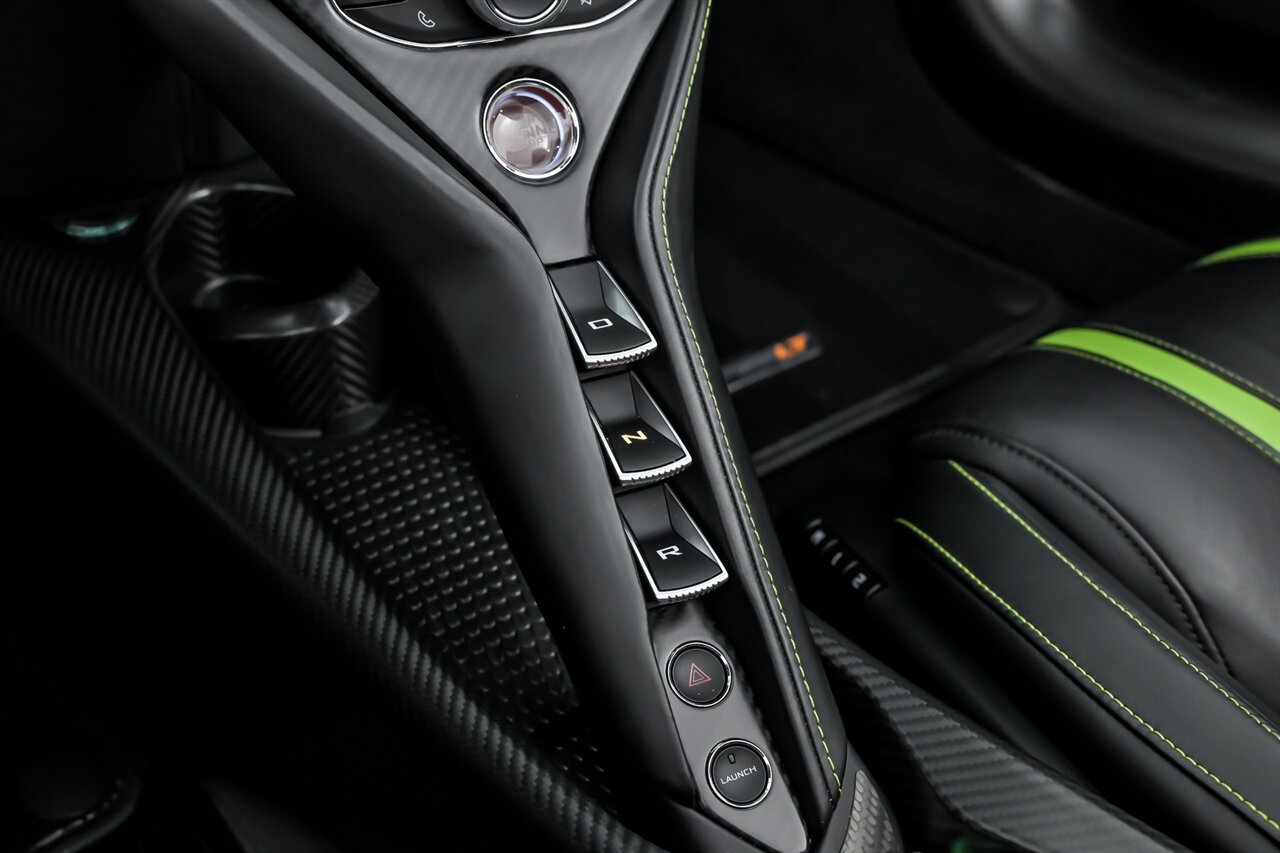 Used 2022 McLaren 765LT image 36