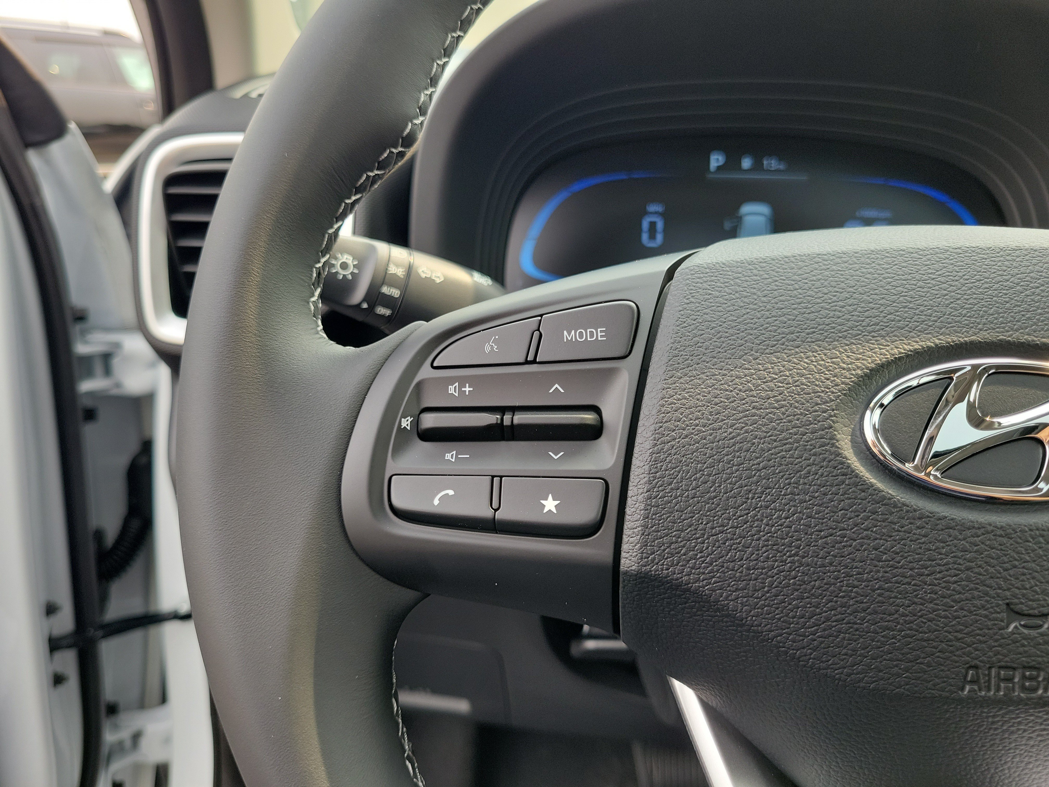 New 2026 Hyundai Venue SEL FWD image 22
