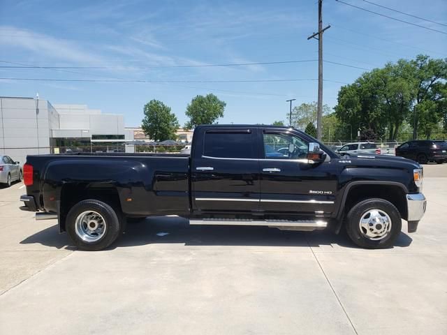 Used 2019 GMC Sierra 3500 SLT AWD/4WD image 3
