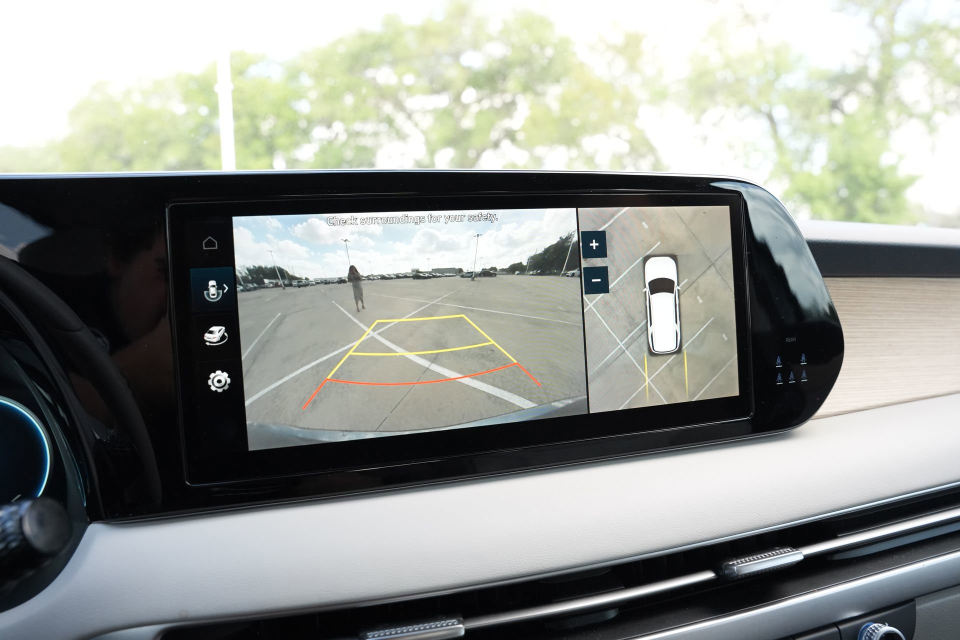 Used 2023 Hyundai Palisade Limited FWD image 13