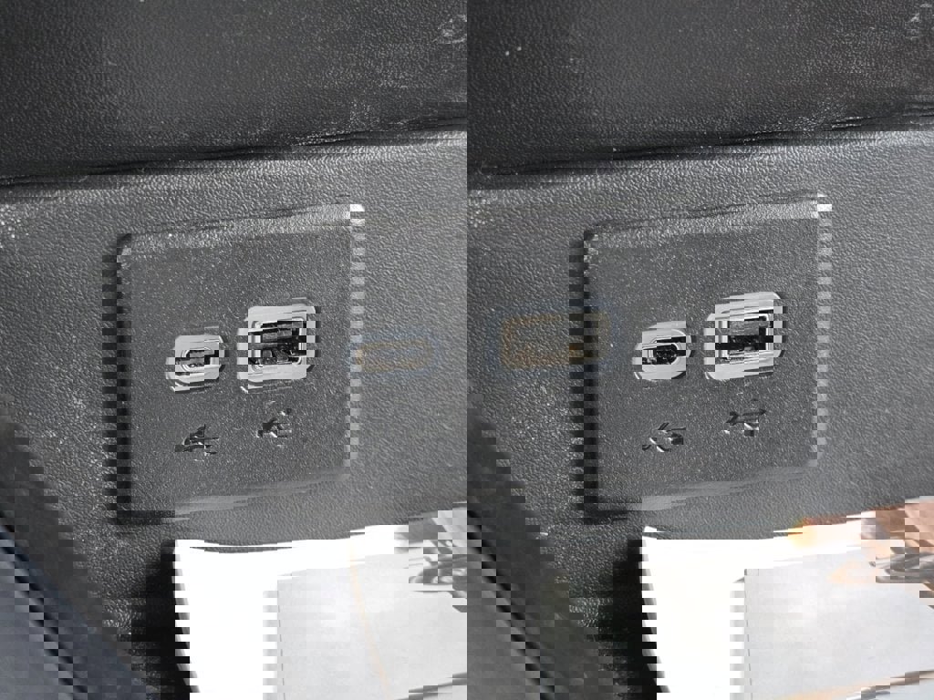 New 2025 Chevrolet Brightdrop 600 w/ Power Door Package image 4