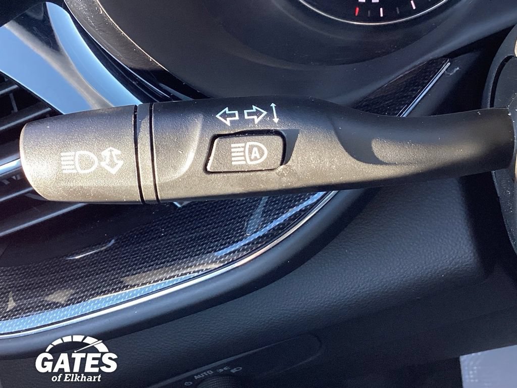 Used 2022 Buick Envision Preferred FWD image 24
