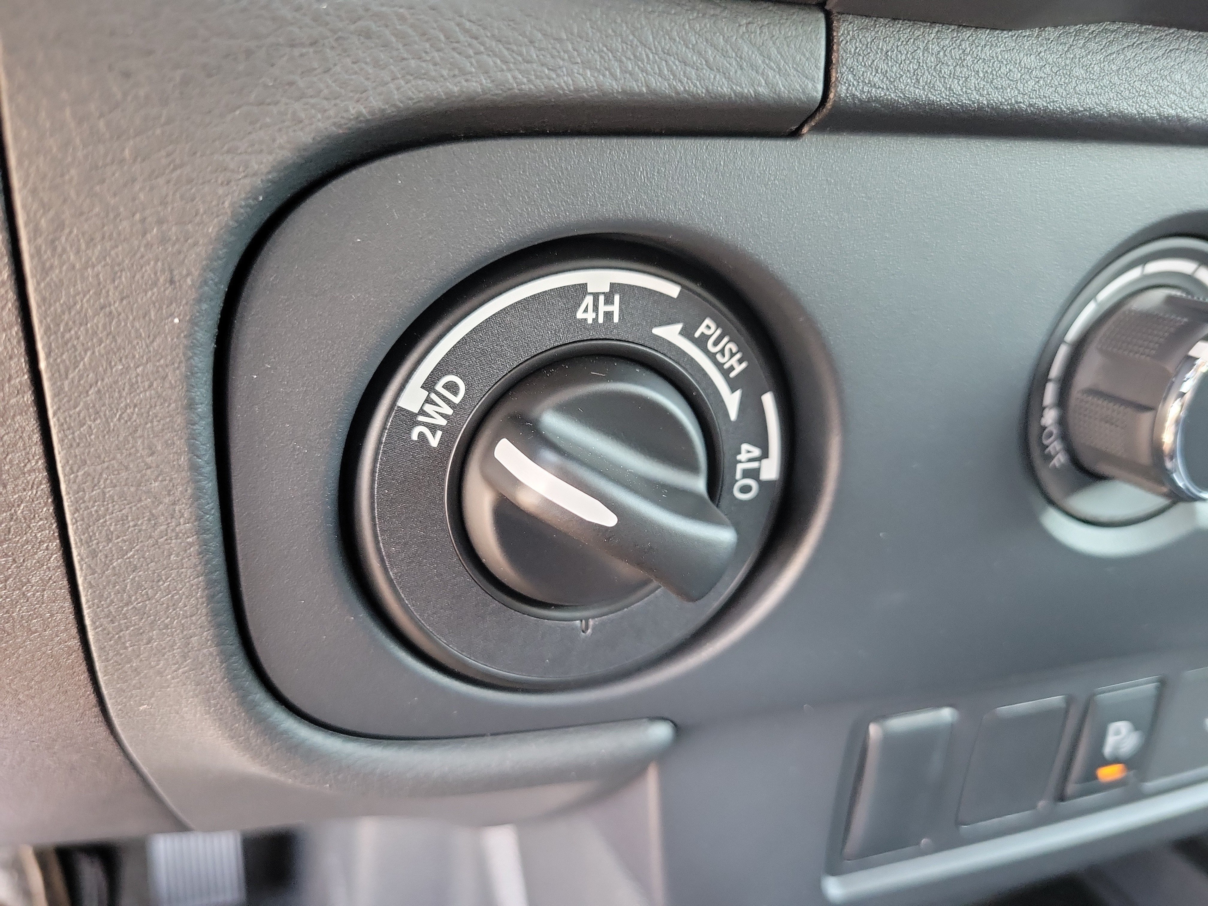 Used 2026 Nissan Frontier S AWD/4WD image 18