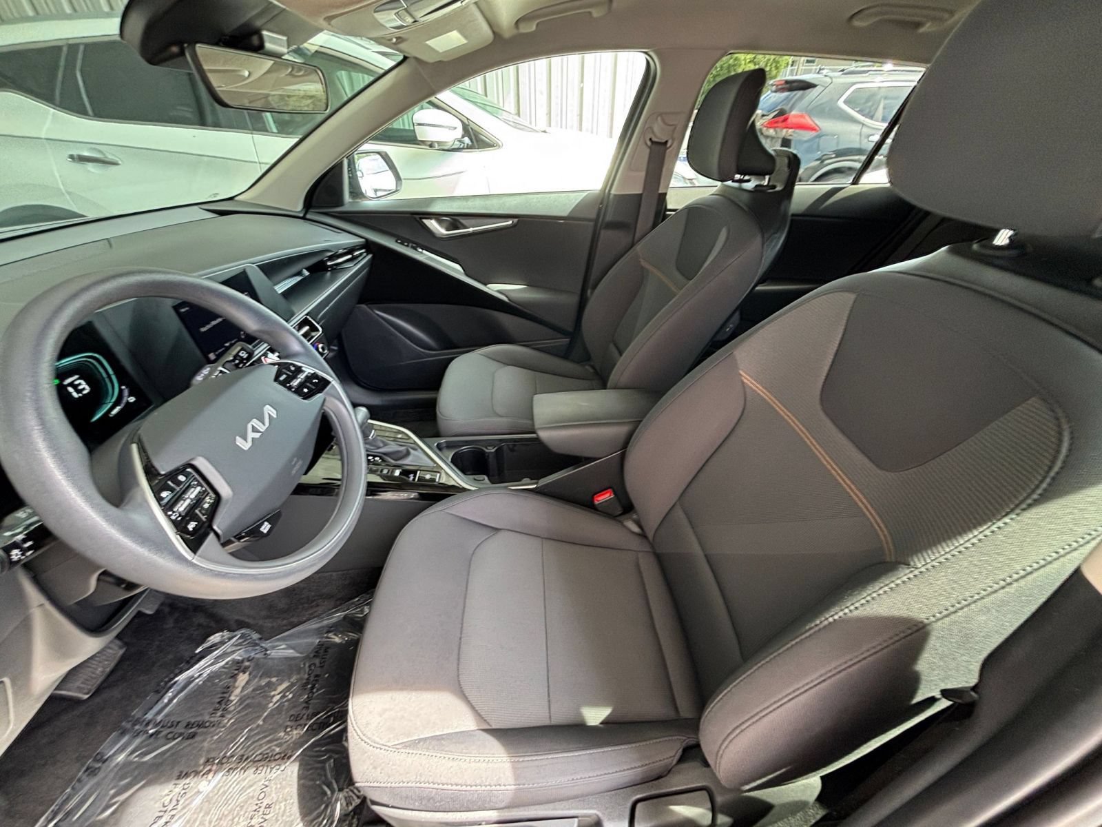 Used 2026 Kia Niro LX FWD image 24
