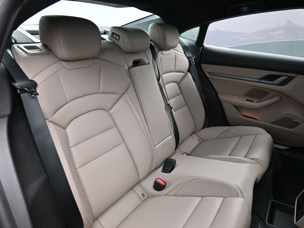 Certified 2025 Porsche Taycan image 28