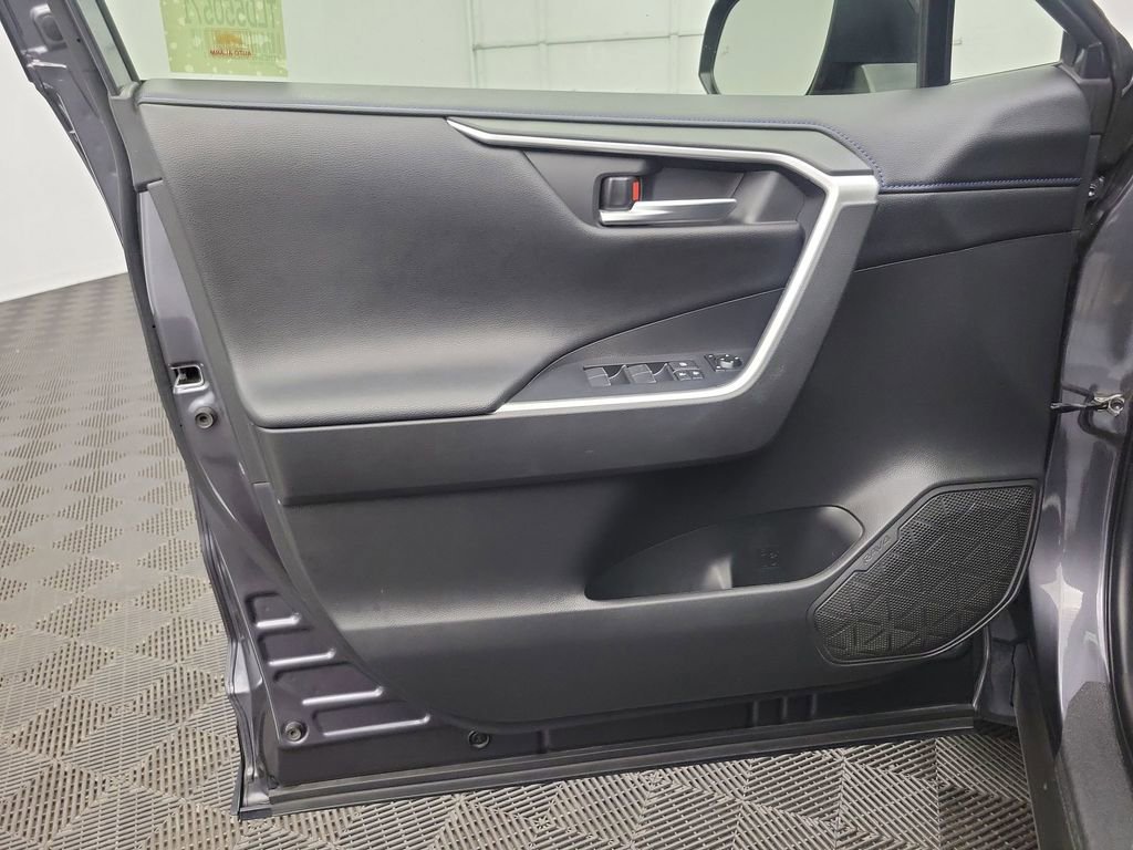 Used 2020 Toyota RAV4 XSE image 10