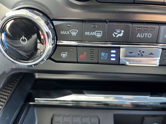 New 2026 Ford F250 Lariat w/ Black Appearance Package AWD/4WD image 17