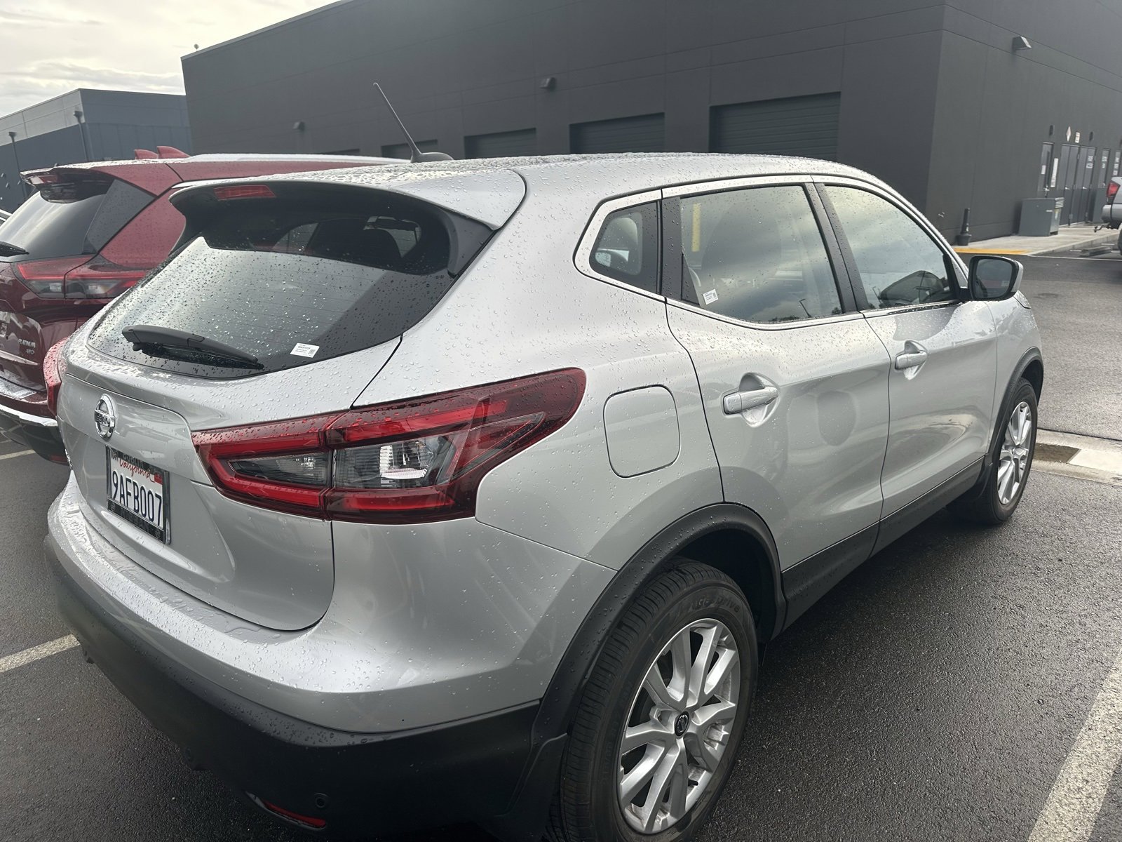 Used 2022 Nissan Rogue Sport S image 3