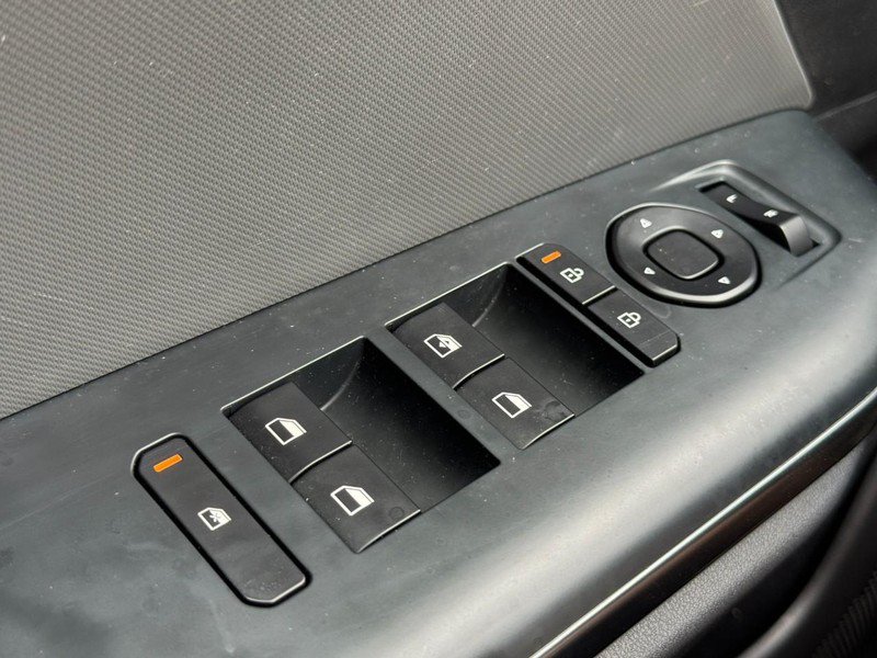 Used 2025 Kia K4 FWD image 21