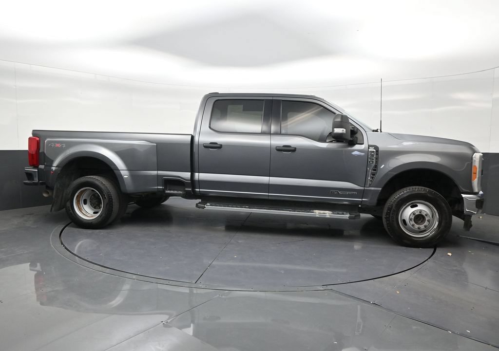 Used 2023 Ford F350 XLT w/ Camper Package AWD/4WD image 6