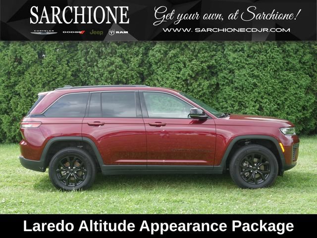 New 2026 Jeep Grand Cherokee Altitude AWD/4WD image 1