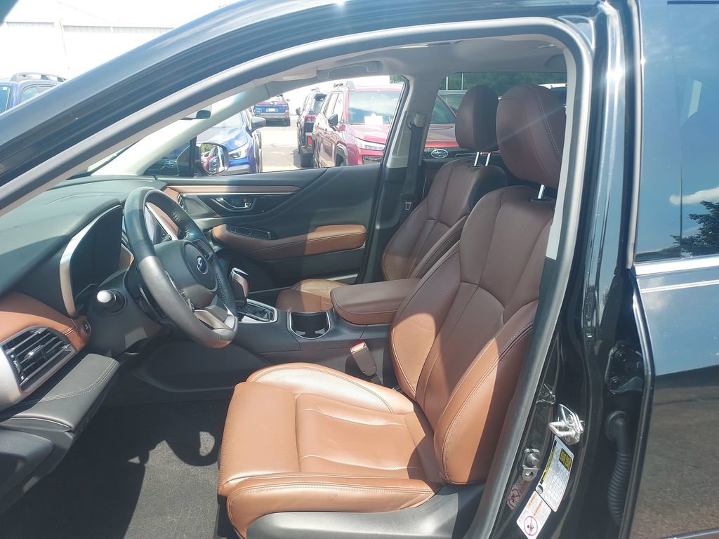 Used 2020 Subaru Outback Touring AWD/4WD image 30