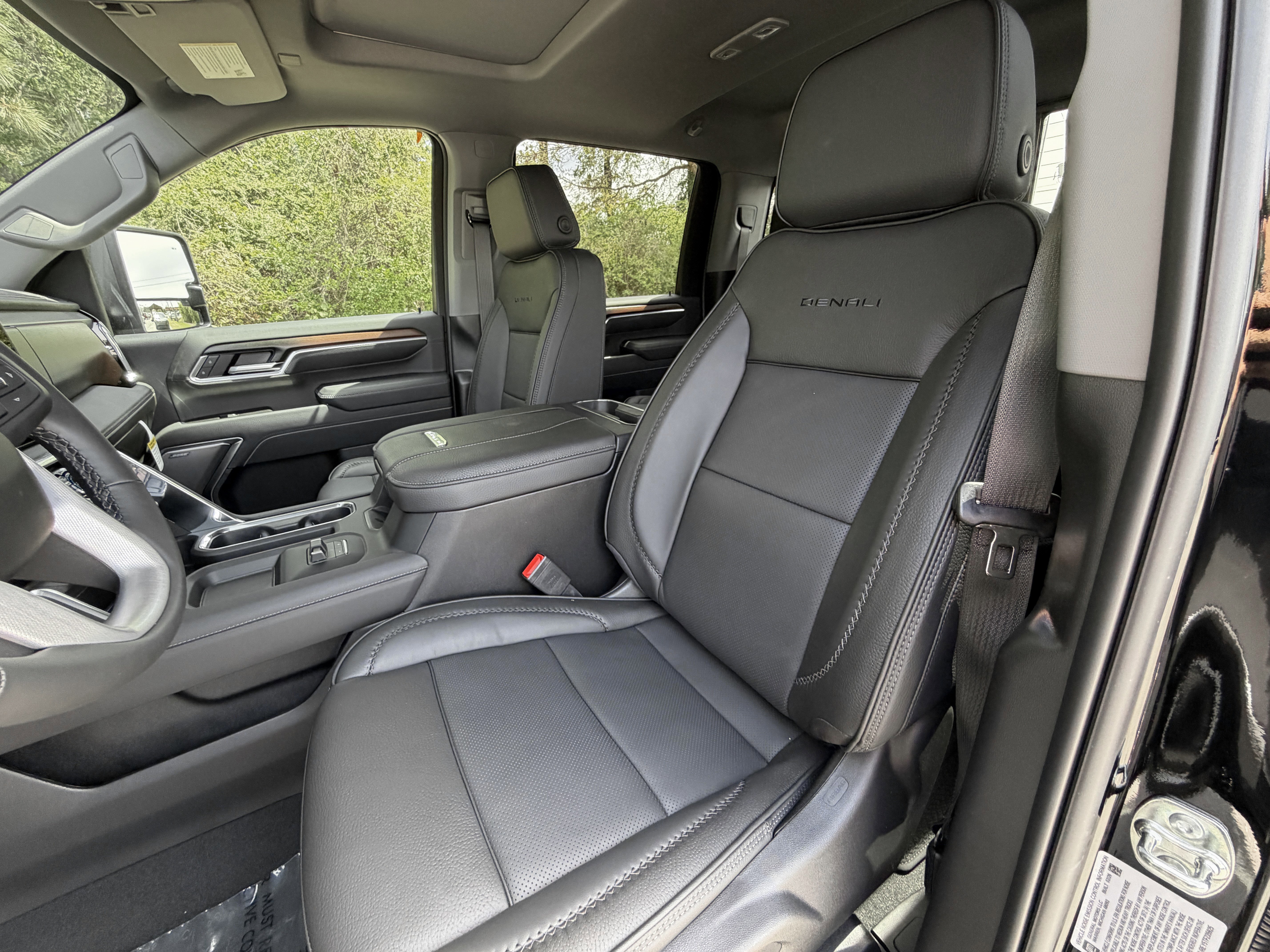 New 2026 GMC Sierra 2500 Denali w/ Denali Reserve Package image 22