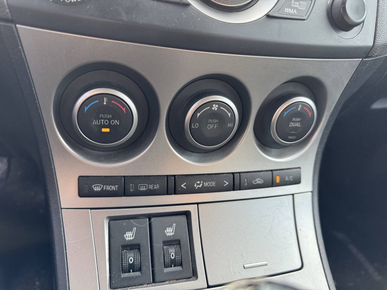 Used 2010 MAZDA MAZDA3 s Grand Touring FWD image 35