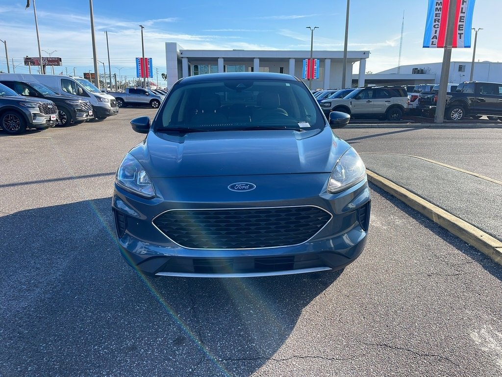 Certified 2020 Ford Escape SE image 3