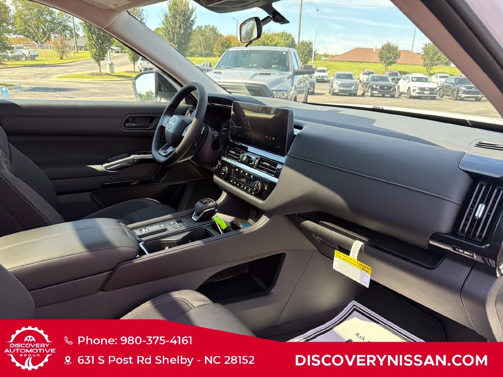 New 2026 Nissan Pathfinder SV w/ SV Premium Package FWD image 42