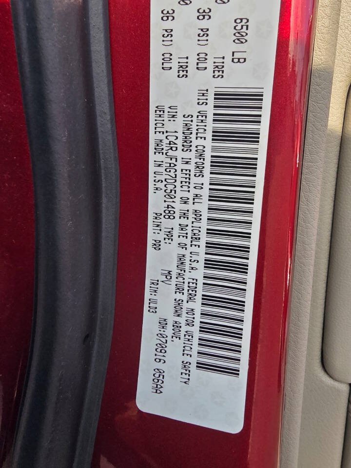 Used 2013 Jeep Grand Cherokee Laredo AWD/4WD image 62