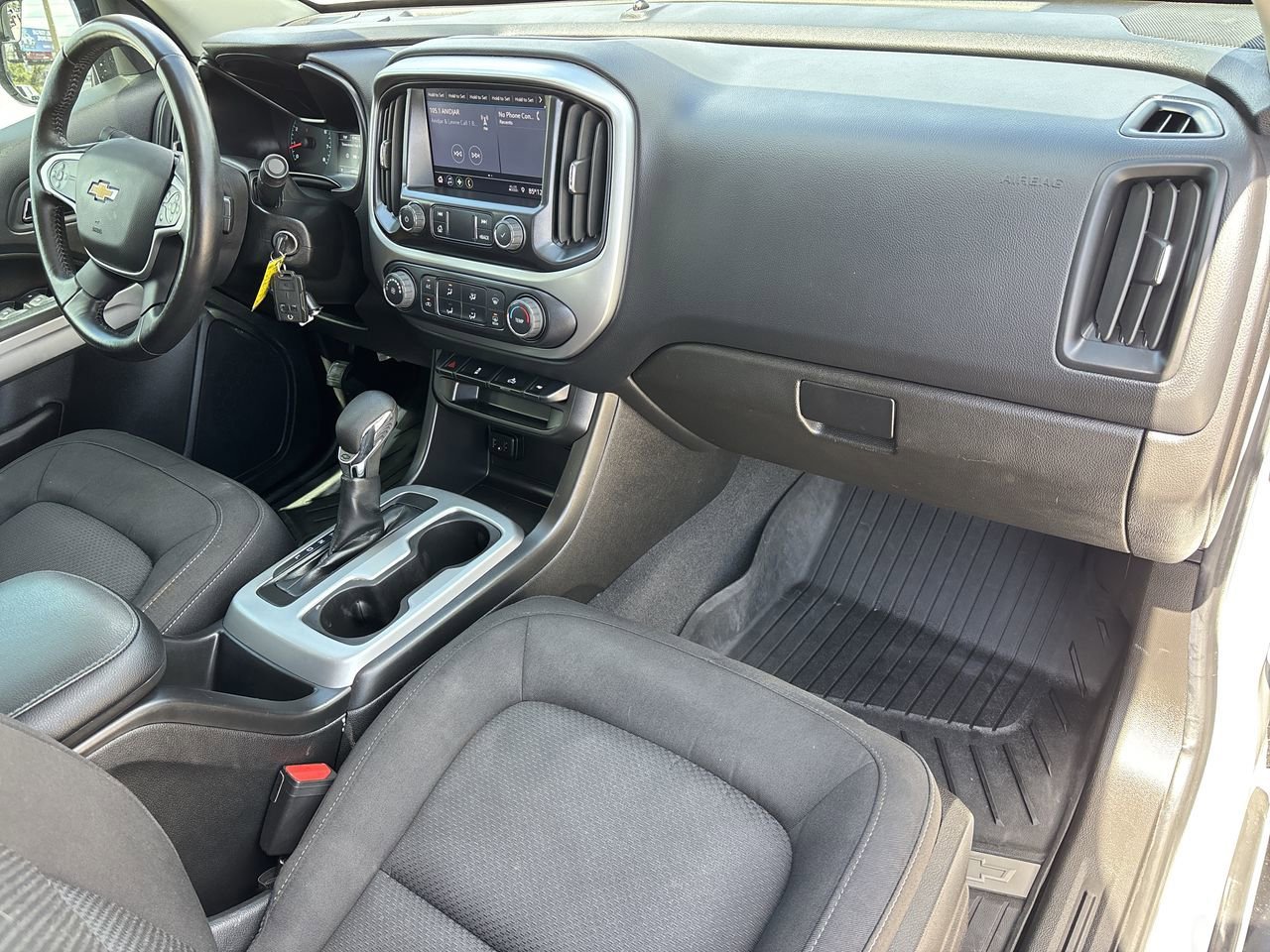 Used 2022 Chevrolet Colorado LT w/ LT Convenience Package image 11