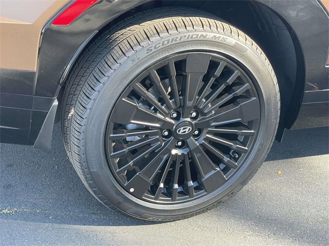 Used 2025 Hyundai Santa Fe Calligraphy image 7