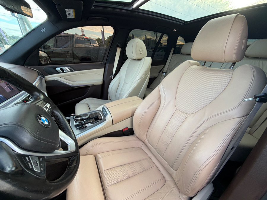 Used 2019 BMW X5 xDrive40i w/ Premium Package 2 AWD/4WD image 25