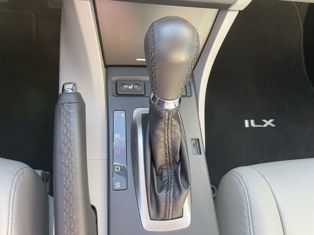 Used 2018 Acura ILX w/ Special Edition Package image 16