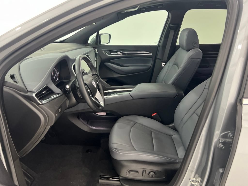 Used 2024 Buick Enclave Essence w/ Experience Buick Package FWD image 19