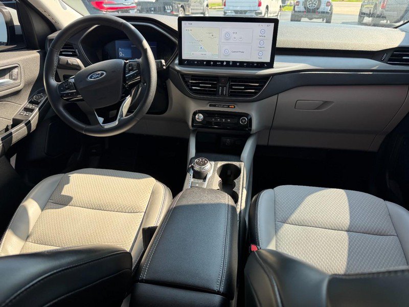 Used 2024 Ford Escape SE FWD image 11