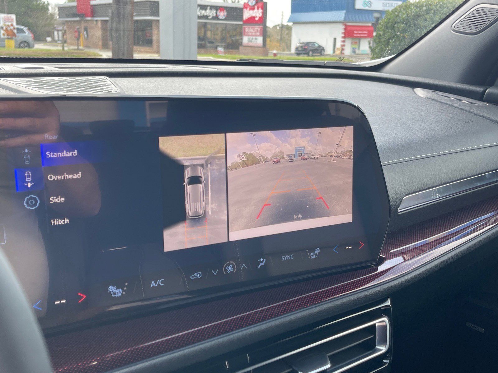 New 2026 Chevrolet Traverse Z71 w/ Enhanced Driving Package image 6